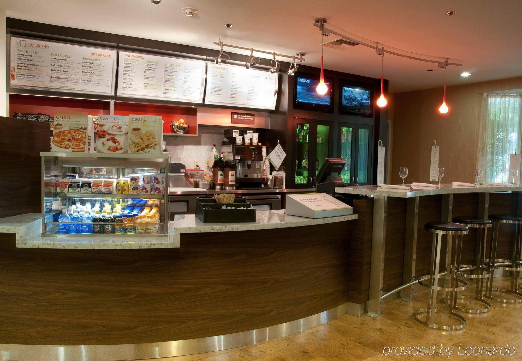 Courtyard By Marriott Stockton Hotel Екстериор снимка