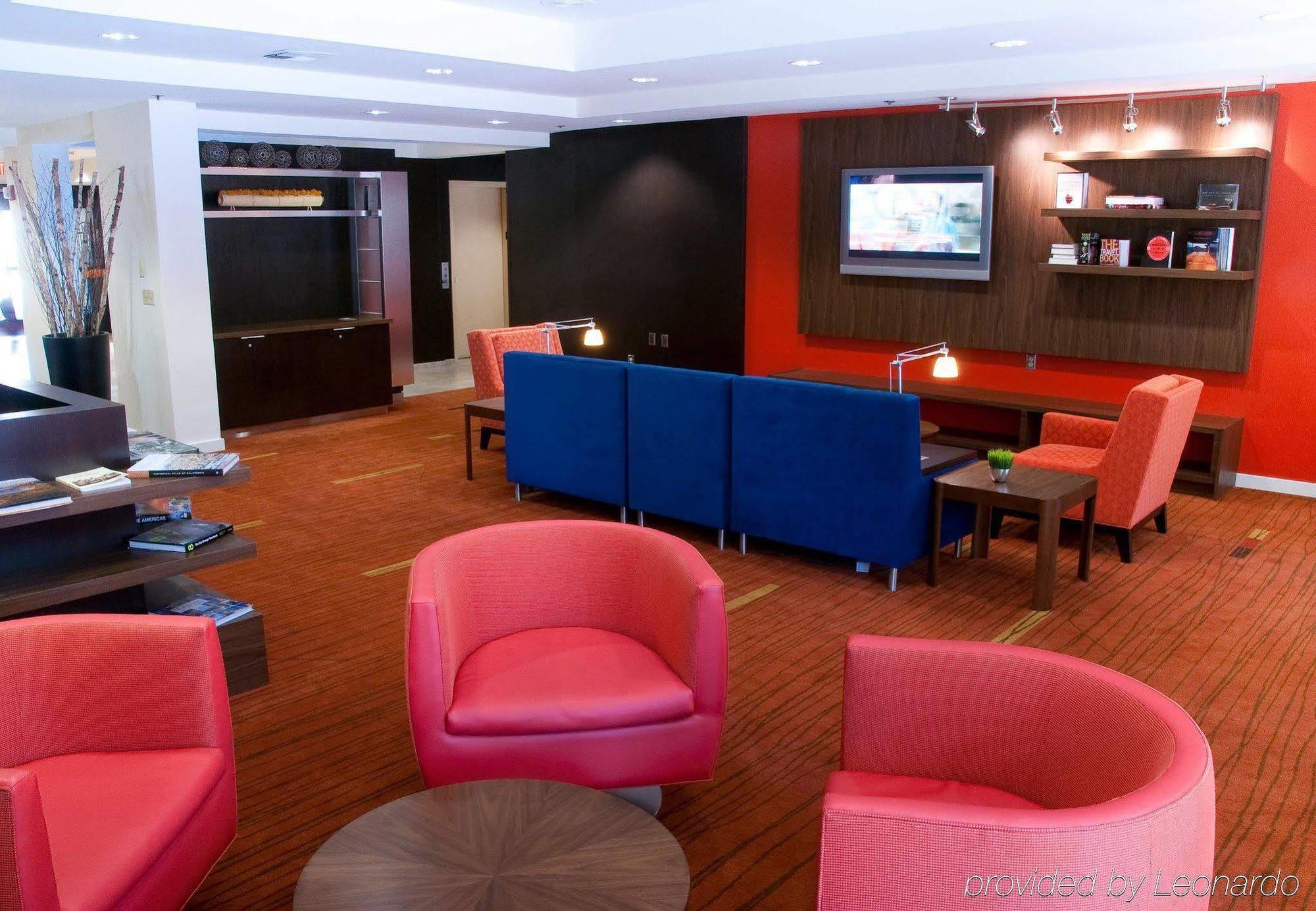 Courtyard By Marriott Stockton Hotel Екстериор снимка